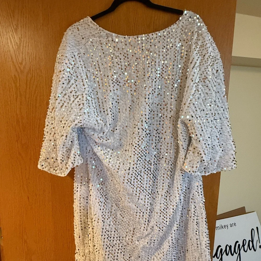 Boohoo Plus White Sequin Mini Dress - Picture 4 of 4